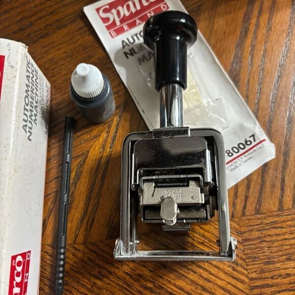 Sparco Brand SPR-80067 6 Wheel 7 Movement Automatic Numbering System - Picture 4 of 5